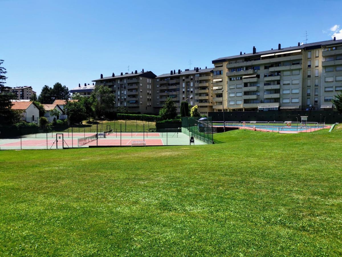 Apartmán Oroel Jaca Exteriér fotografie